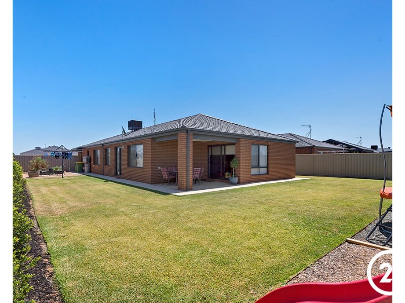 18 Wilkinson Drive, Echuca VIC 3564