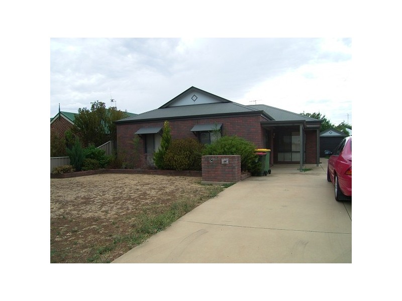 100 Shackell Street, Echuca VIC 3564