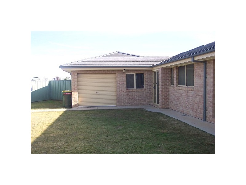 65 Woodlands Circuit, Echuca VIC 3564
