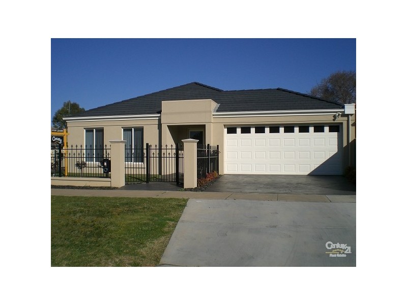 1/215 Service Street, Echuca VIC 3564