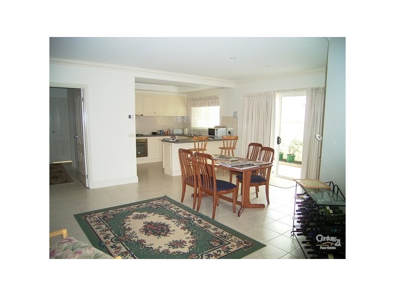 1/215 Service Street, Echuca VIC 3564