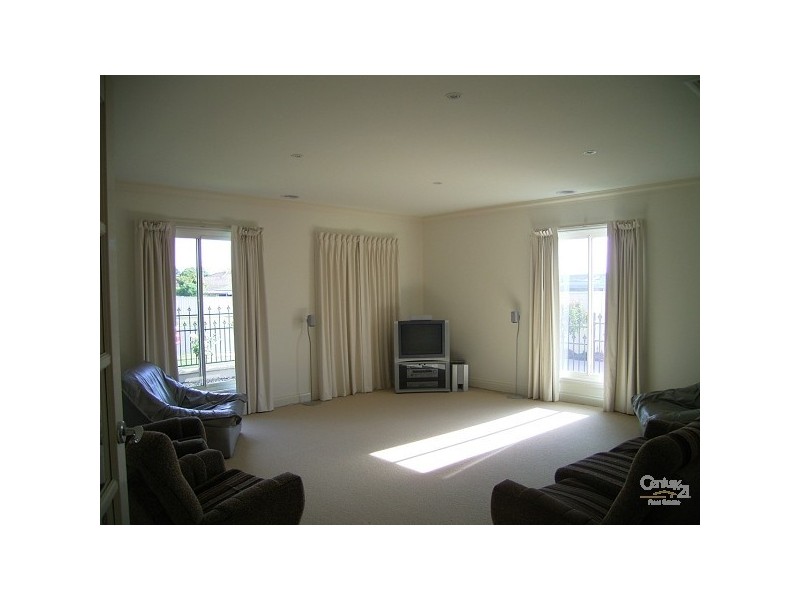 1/215 Service Street, Echuca VIC 3564