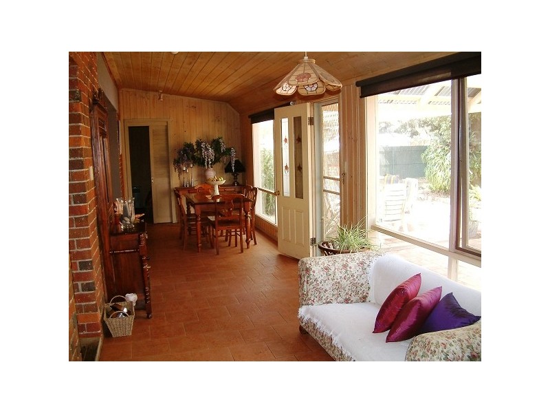 16 Echuca Road, Rochester VIC 3561