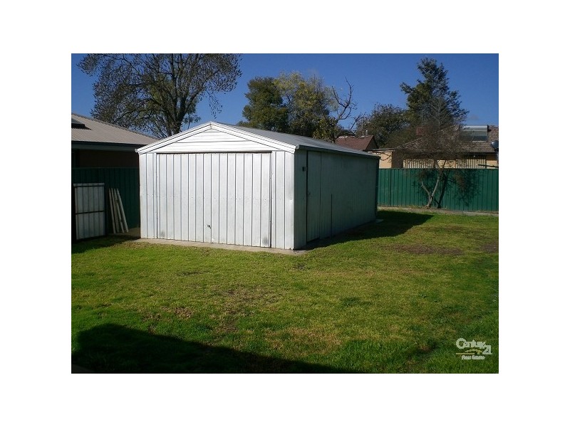 27 Freeman Street, Echuca VIC 3564