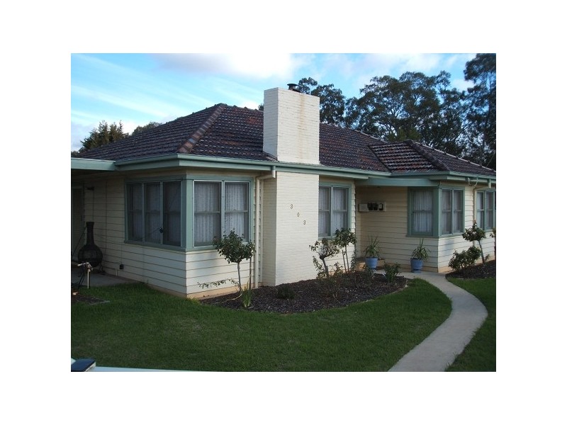 303 Ogilvie Avenue, Echuca VIC 3564