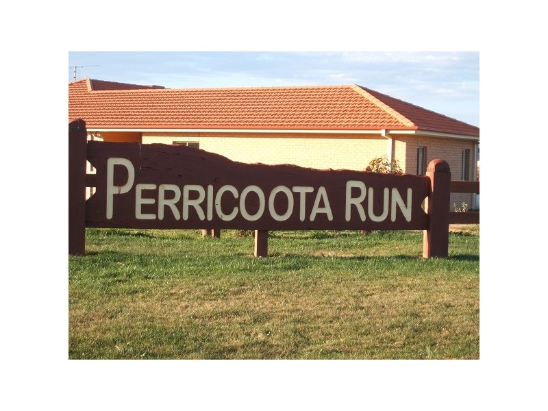 4 Pinot Ct, Moama NSW 2731