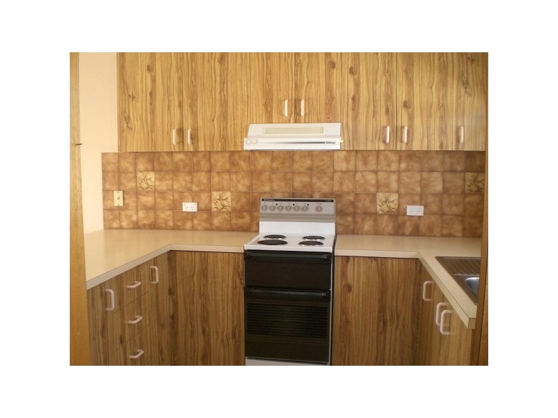 3/102 Crossen Street, Echuca VIC 3564