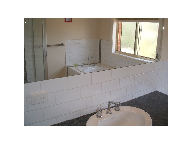 12 Willicent Tce, Echuca VIC 3564