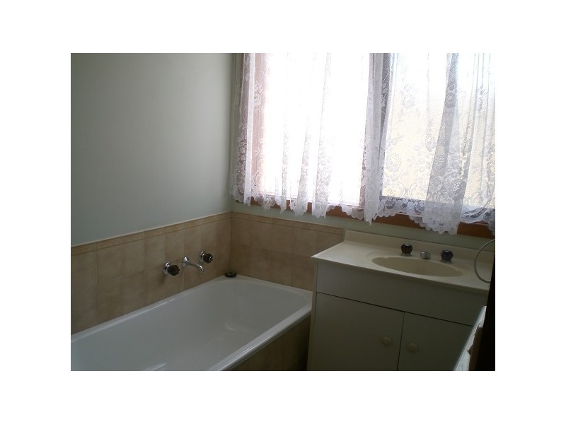 Unit 2, 5 Elizabeth St, Echuca VIC 3564