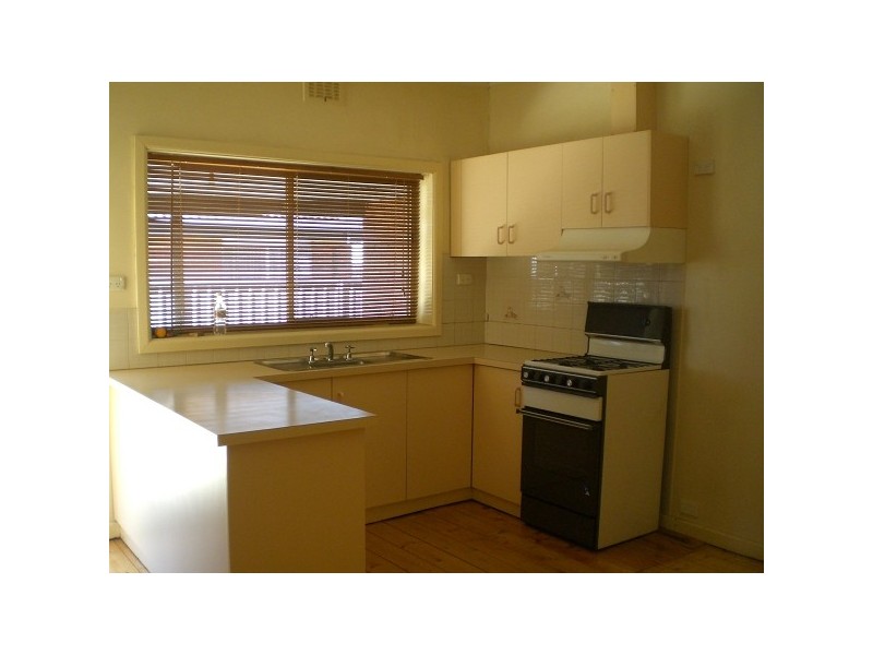 267 Ogilvie Ave Cnr Haverfield St, Echuca VIC 3564