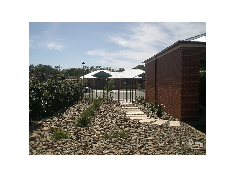 12 Willicent Terrace, Echuca VIC 3564