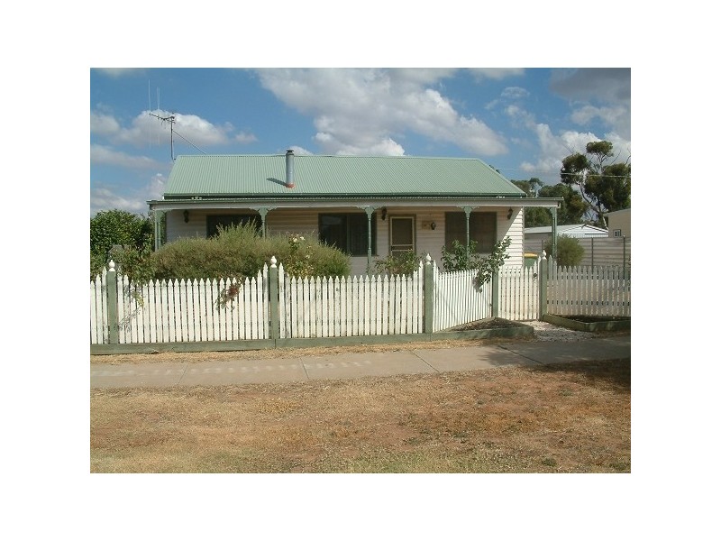 65 Dudley Street, Rochester VIC 3561