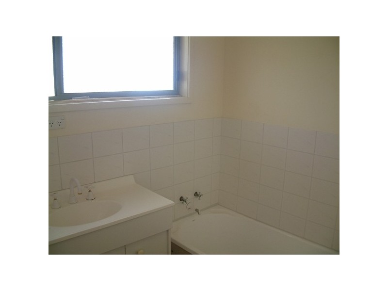 65 Dudley Street, Rochester VIC 3561