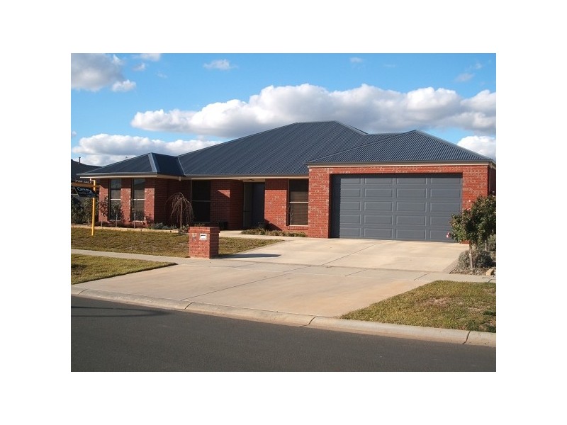 44 Jamieson Drive, Echuca VIC 3564