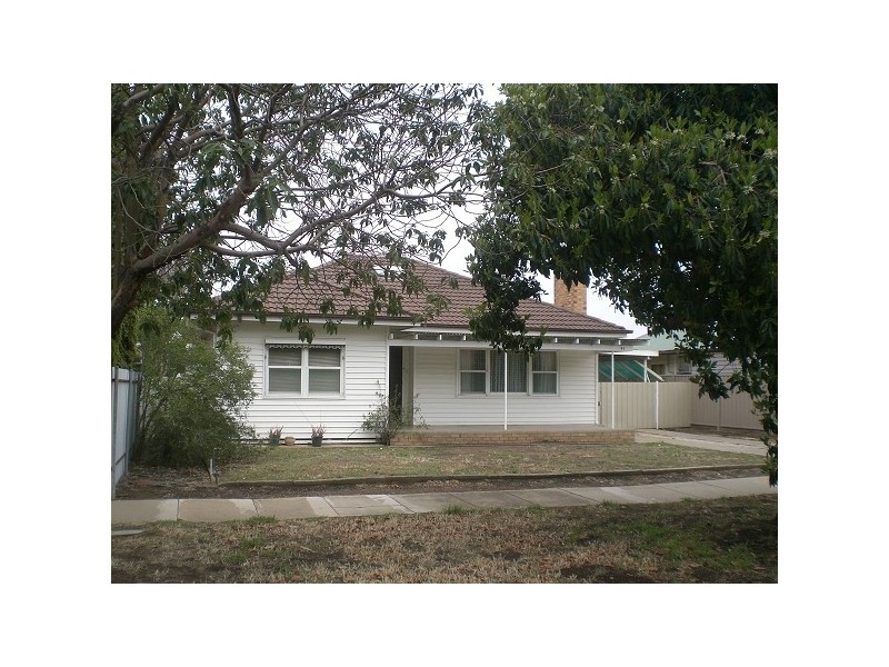 93 Sutton Street, Echuca VIC 3564