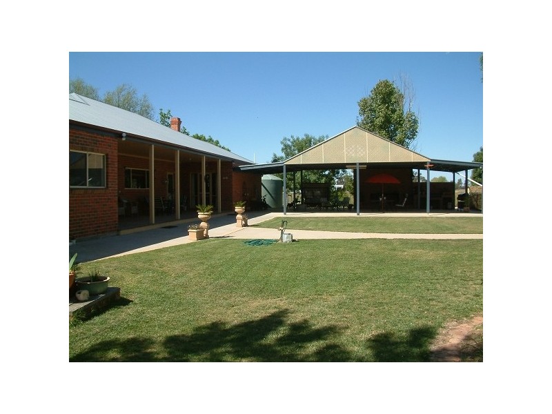 104 Hicks Road, Echuca VIC 3564