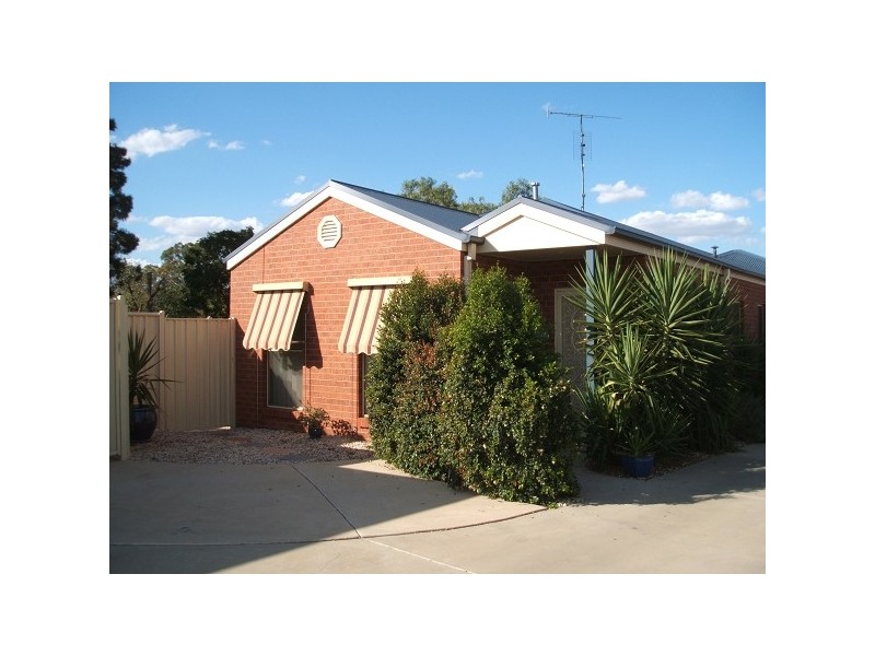 2/114 Sutton St, Echuca VIC 3564