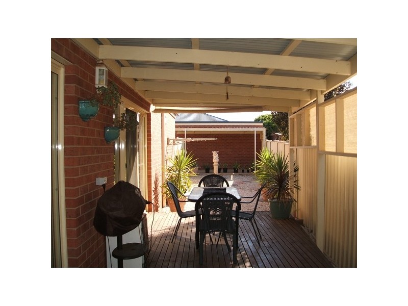 2/114 Sutton St, Echuca VIC 3564
