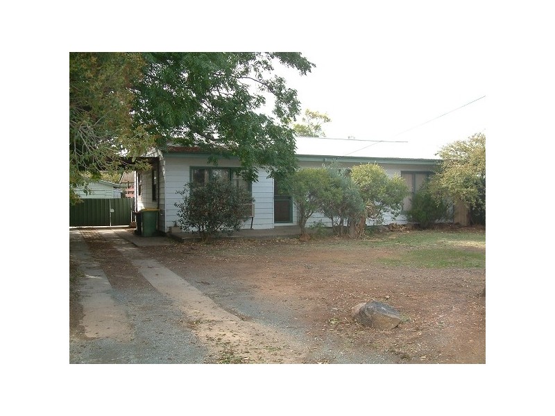 338 Ogilvie Avenue, Echuca VIC 3564