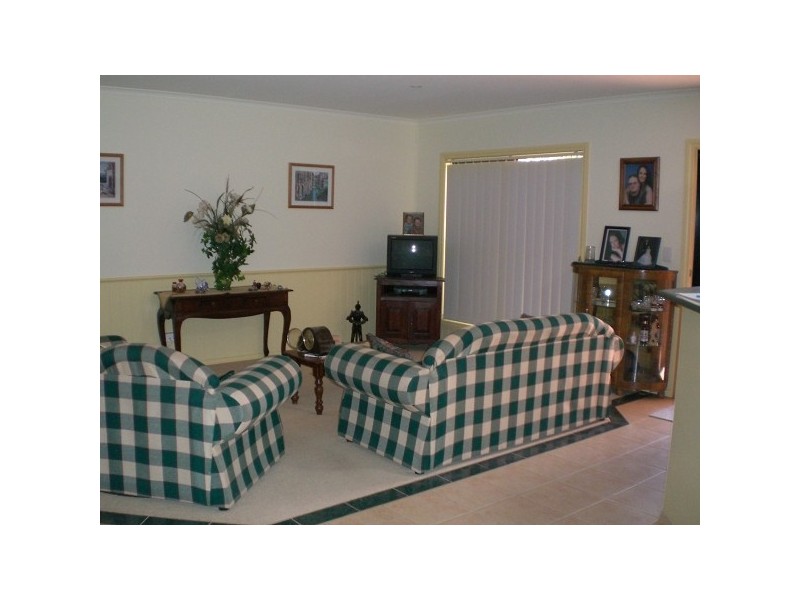 4B Sunrise Ave Moama via, Echuca VIC 3564