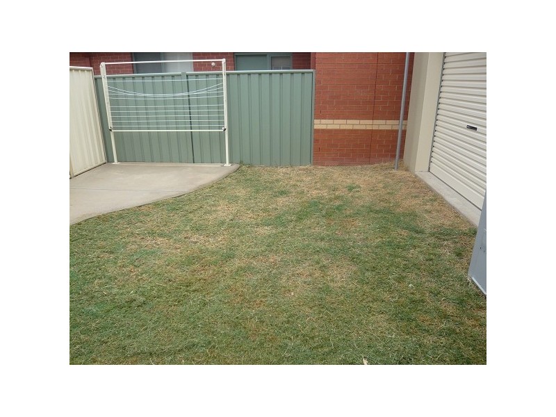 1/4B Warden Street Moama via, Echuca VIC 3564