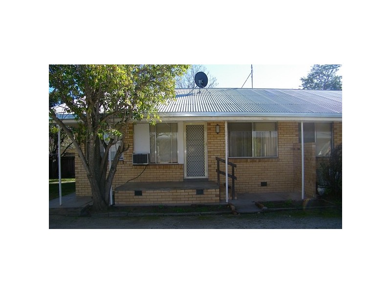 2 23 Landsborough St, Echuca VIC 3564