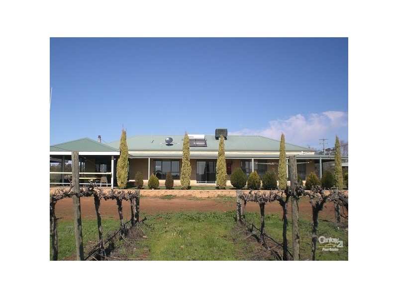 446 Perricoota Rd, Moama NSW 2731