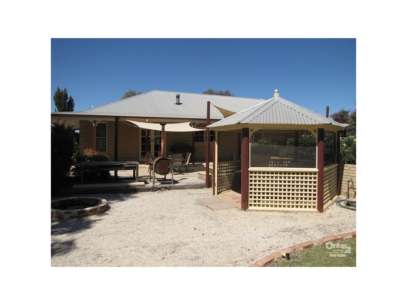 209 Benson Road, Echuca VIC 3564