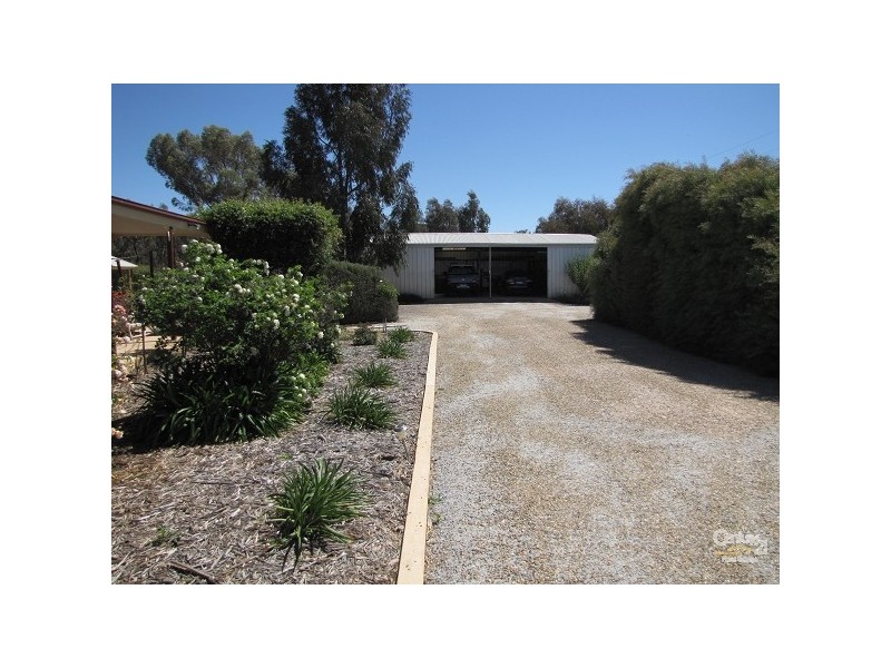 209 Benson Road, Echuca VIC 3564