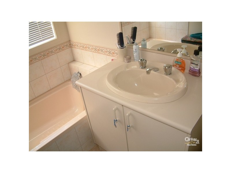 6 Quinn Crt, Echuca VIC 3564