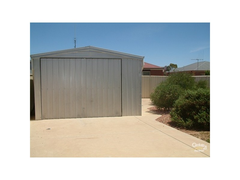 6 Quinn Crt, Echuca VIC 3564