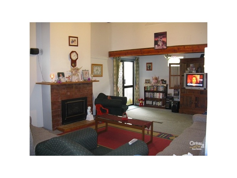 14 McKenzie Street, Rochester VIC 3561