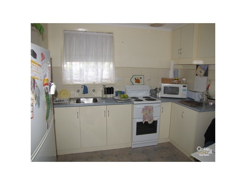 31 Dobinson, Echuca VIC 3564