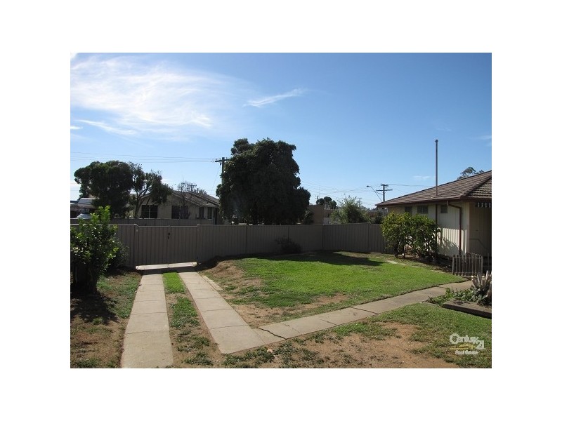 31 Dobinson, Echuca VIC 3564