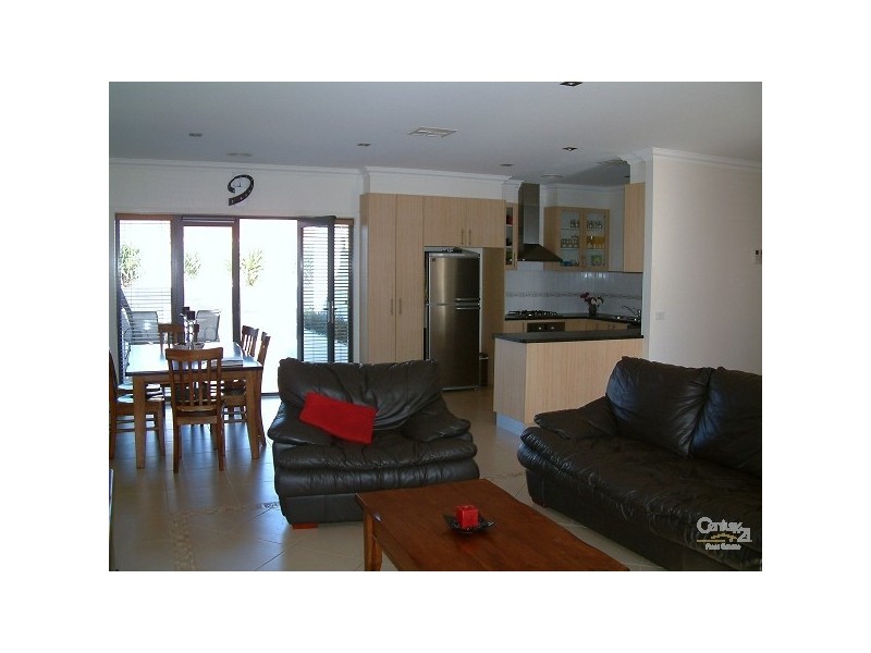 143 Pakenham Street, Echuca VIC 3564