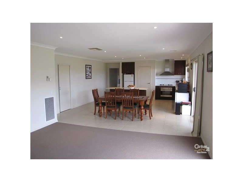 3 Parkes Crt, Echuca VIC 3564