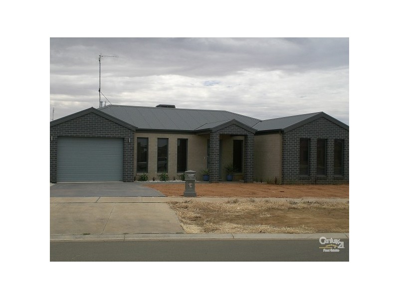 12 Sunset Avenue, Echuca VIC 3564