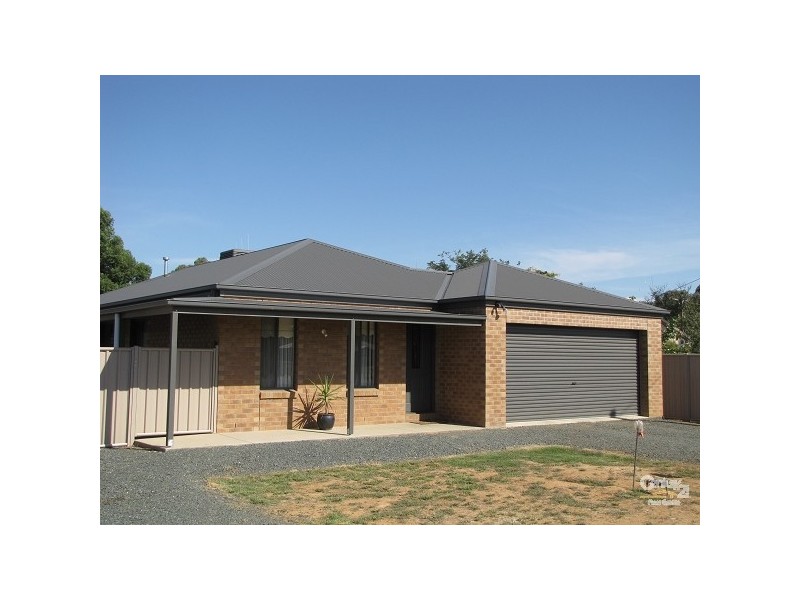 48 Kerford, Rochester VIC 3561