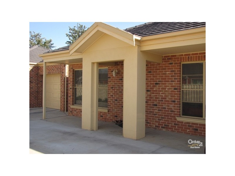 2/3 Minor, Echuca VIC 3564