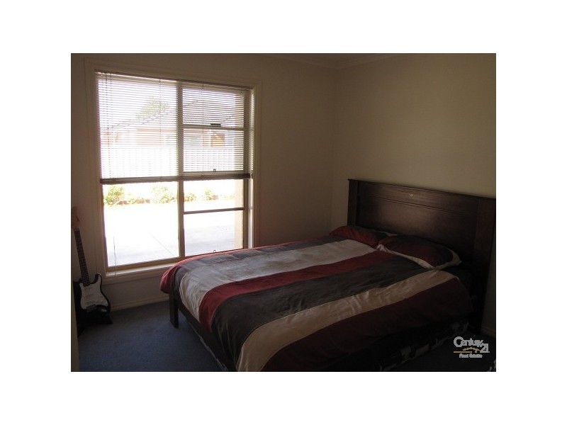 2/3 Minor, Echuca VIC 3564