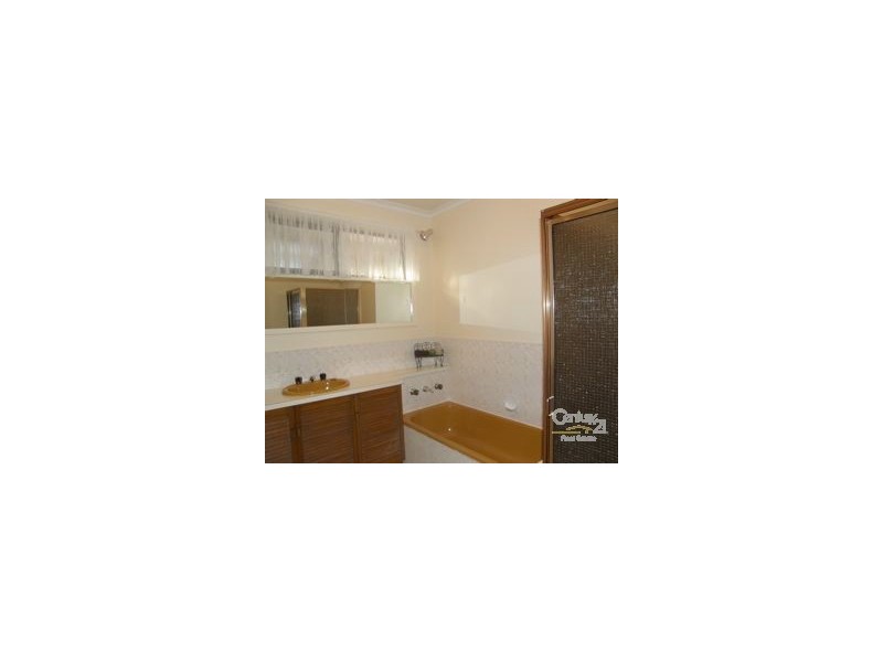 10 Crossen, Echuca VIC 3564