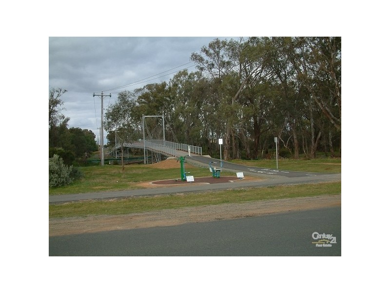 8 Grayson Terrace, Echuca VIC 3564