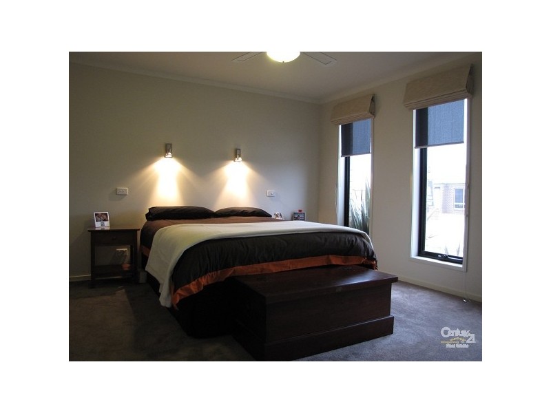 28 McLachlan, Echuca VIC 3564