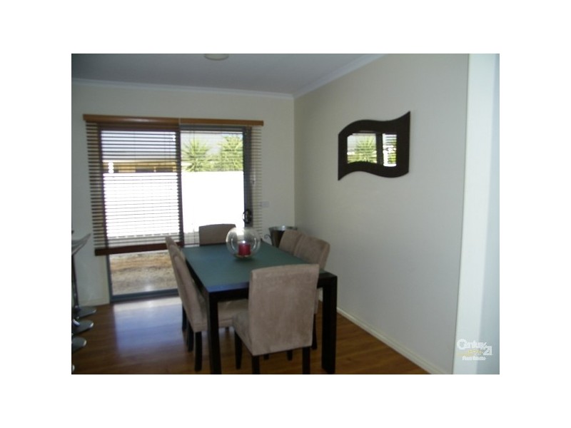 7 Kingfisher Drive West, Moama NSW 2731