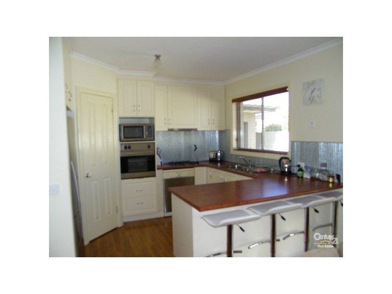 7 Kingfisher Drive West   Moama via, Echuca VIC 3564