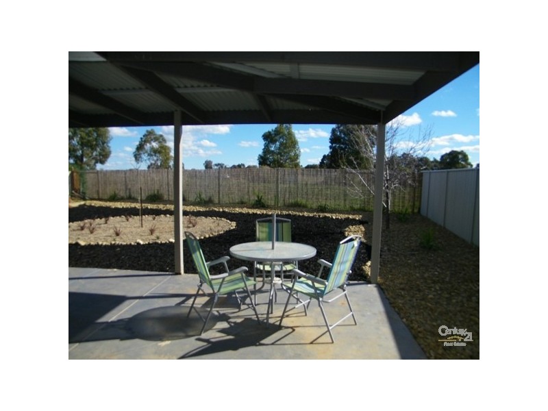 7 Kingfisher Drive West MOAMA via, Echuca VIC 3564