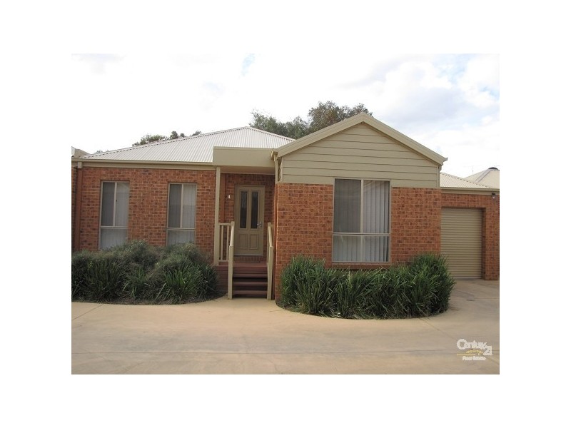 4 142-144 Bowen, Echuca VIC 3564