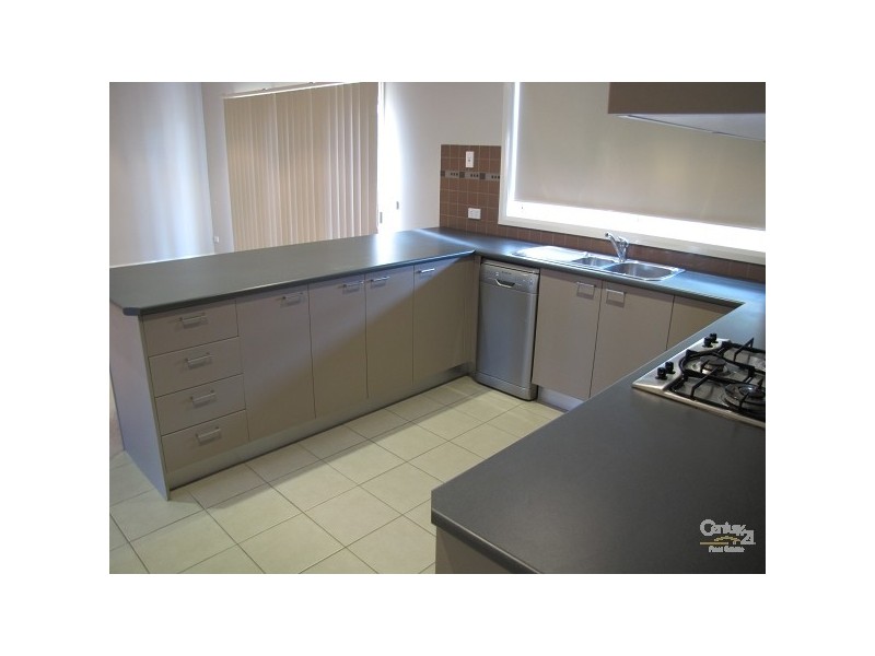 4 142-144 Bowen, Echuca VIC 3564