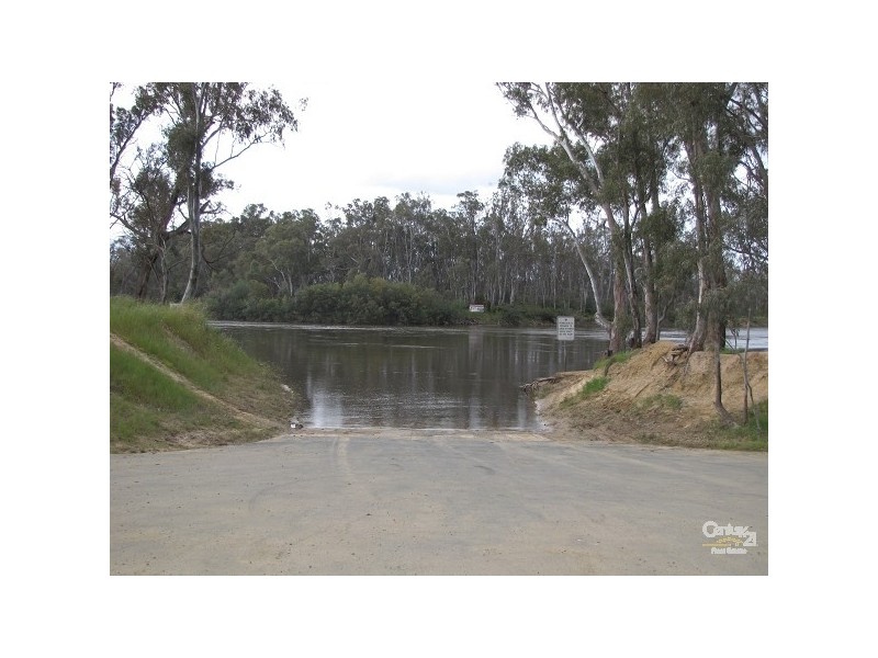 4 142-144 Bowen, Echuca VIC 3564