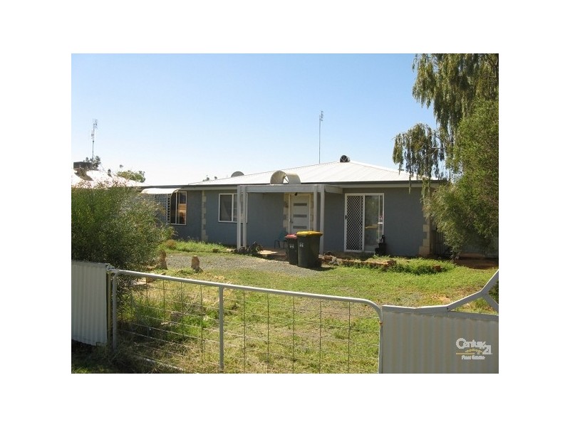 15 Livingstone St, Mathoura NSW 2710